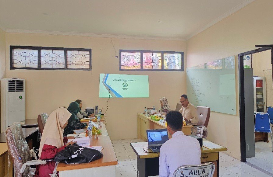 Ujian Skripsi Mahasiswa Prodi Geografi FKIP Unkhair Berjalan Lancar