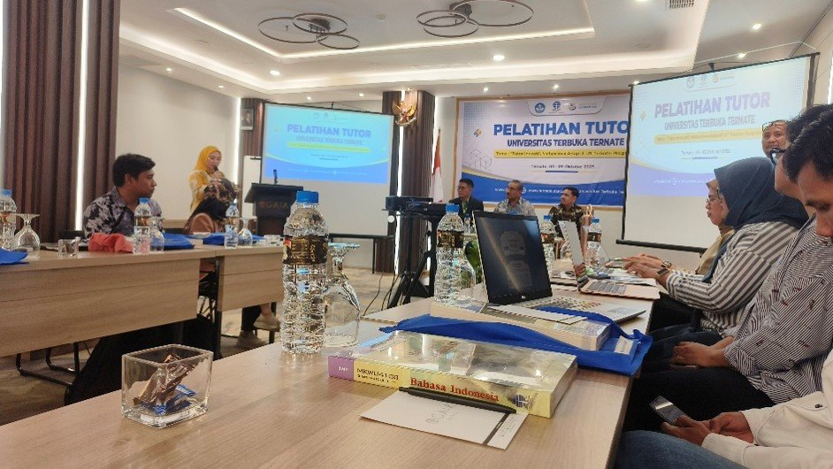 Dosen Pendidikan Geografi FKIP Unkhair Ikuti Pelatihan Tutor Universitas Terbuka Ternate