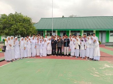 Jelajahi Dunia Geografi: Prodi Pendidikan Geografi Universitas Khairun Menyapa SMA di Halmahera Barat dan Taliabu